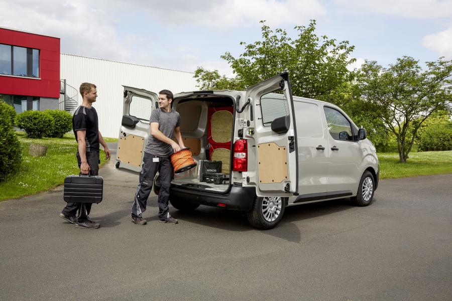  Toyota ProAce Van Compact 2016 года  (фото 9 из 35)
